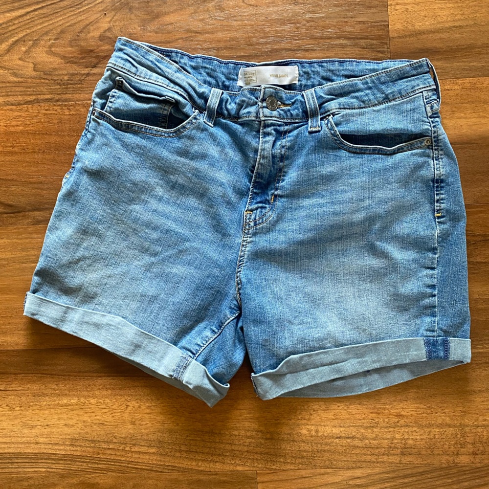 Levi Strauss Gold‎ Jean Shorts, 12